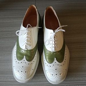 Robert Clergerie Oxfords Patent Sz 37.5 France
